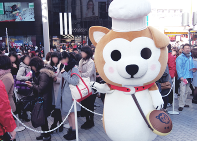 实际上，在2月13日，参加了14日和"SHIBUYA de情人节"。